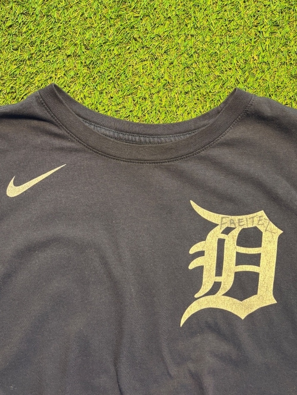 2000s Nike Cabrera t- shirt